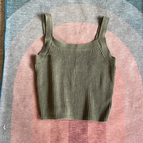 GAP 2000s Y2K Green Ribbed Knit Crop Tank Top - Picture 5 of 7